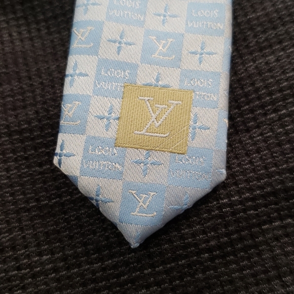 Louis vuitton paris necktie - Picture 3 of 4
